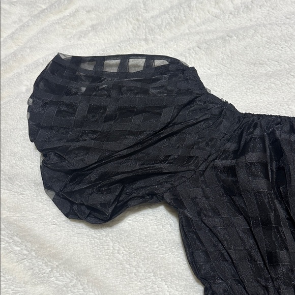 Pretty Garden | size small | off the shoulder dress - Picture 11 of 12